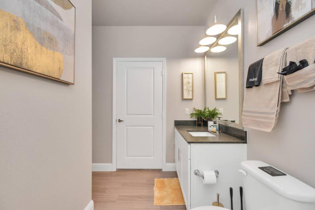 The Golden Treasure Near Kemah Boardwalk! Apartment Luaran gambar